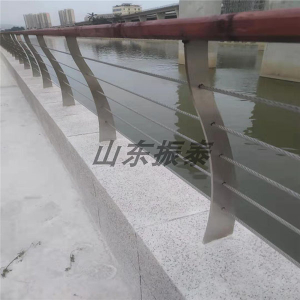 橋梁鋼護(hù)欄